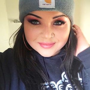 Meet your Posher, Arielle